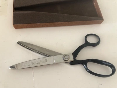 Vintage Wiss 9" Pinking Shears Scissors Model C Fabric Crafts Antique - Image 1 of 3