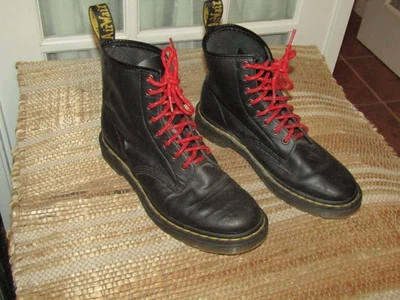 Botas Dr. Martens Cuero Negro 11822 Talla Mujer 10 Hombre 9 Foto 1 de 4