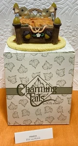 Charming Tails The Honeymoons Over Mice Acorn Bed Figurine - Picture 1 of 10
