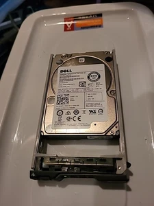 Dell 600GB 10K RPM SAS 2,5" Internes Laptop Laufwerk mit Fach Silber 0R95FV - Bild 1 von 1