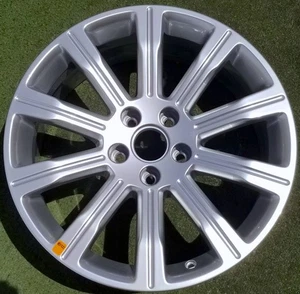 NEW Factory Cadillac ATS Coupe FRONT Wheel Sterling OEM 18 x 8 in 22812384 4746 - Picture 1 of 9