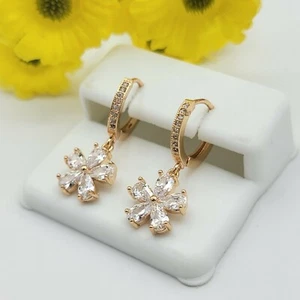 Gold Plated clear crystals flower Dangle Hoop Earrings. Oro Laminado. - Picture 1 of 3