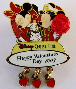 Disney Pin 19306 DCL Valentine's Day Mickey Mouse & Minnie Mouse 3D Dangle Pin - Picture 1 of 2