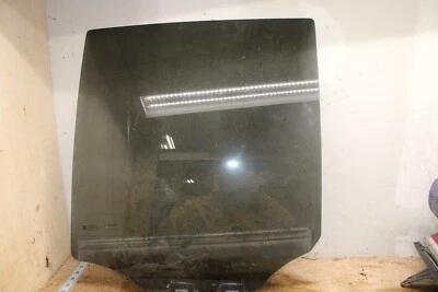 04-07 Saturn Vue - Door Window Glass Driver Left Rear Side LH OEM - Image 1 of 3
