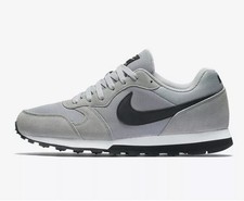 nike md runner 37