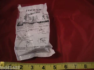 Telemecanique ZB4BW0B53 Contact Block Switch 38288 Series B Lamp 22mm Light New - Picture 1 of 3