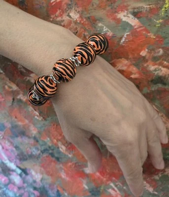 Pulsera Tigre Estampado Animal Gruesa Resina Elástica Mujer Foto 1 de 4