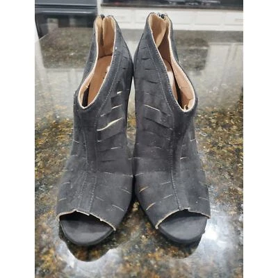 Botas informales Qupid para mujer de cuero negras con cremallera enjauladas al tobillo talla 8 Foto 1 de 4