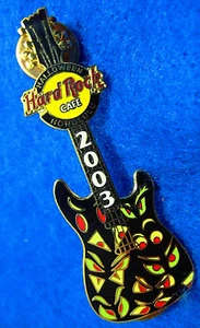 HONOLULU SPOOKY SCAREY EYES BLACK HALLOWEEN FENDER GUITAR 03 Hard Rock Cafe PIN - Bild 1 von 1