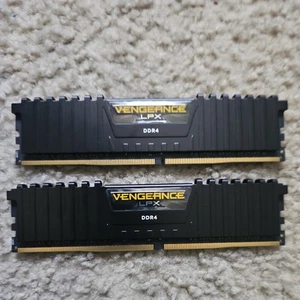 Corsair Vengeance LPX 8GB (2 x 4GB) DIMM DDR4 2400 Memory CMK8GX4M2B3000C15 - Photo 1/2