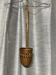 Unique Vtg. 18.75” Over The Door Hooked Small Woven Wicker Hanging Basket - Picture 1 of 9