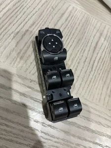 Interruptor de ventana maestra del lado izquierdo Ford Fusion 2013-2020 DG9T14540ACW - Imagen 1 de 7