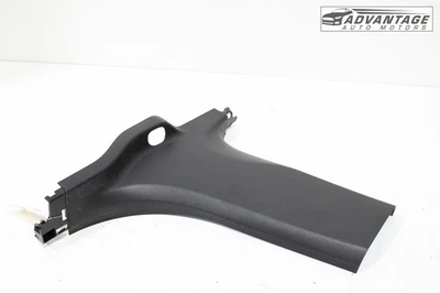 Chevrolet Malibu 2016-2025 lado izquierdo del conductor pilar cubierta inferior panel de moldura OEM Foto 1 de 4