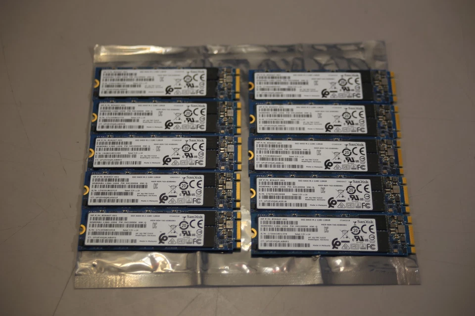 Lot 10 OEM 856447-001 / SD8SN8U-128G-1006 M.2 2280 SATA SSD 128GB X400 SanDisk - Image 1 of 3