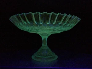 ANTIQUE FRUIT BOWL 19th century Vase COBALT URANIUM GLASS Maltsov Tsarist Russia - Picture 1 of 15