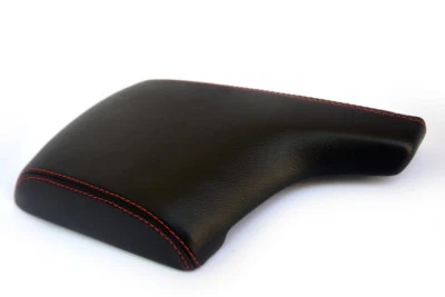 Чехол для центральной консоли подлокотника из синтетической кожи подходит для Mazda 3 14–16 годов выпуска с красной строчкой - Изображение 1 из 2