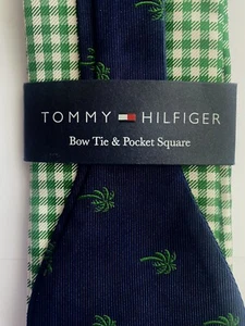 Tommy Hilfiger NWT Green Navy Blue Bow Tie Pocket Square Set Gingham Palm Tree - Picture 1 of 2
