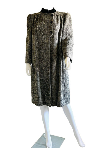 Cappotto vintage C1970s Made In Italy Valentino Miss V in velluto di lana bianco e nero XL