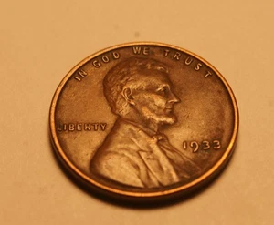 1933 P LINCOLN CENT  VF-XF 4 - Picture 1 of 2