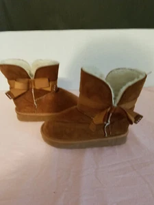 New Slip on Brown Boots Toddler Girls Sz. 9 Suede Look w/ Bow - Picture 1 of 4