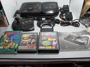 Consola Sega Mega-CD2 con carro CDX y accesorios todo probado y funcionando en muy buen estado - Imagen 1 de 22