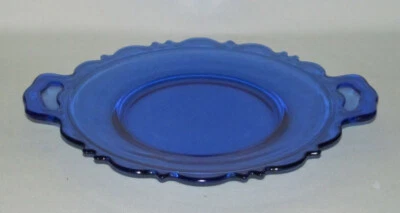 LE Smith Glass MOUNT PLEASANT "Double Shield" Cobalt Blue Two-Hdld Medium Tray - image 1 of 2