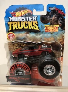 2018 Hot Wheels Monster Trucks Dodge Charger R/T Giant Wheels - Picture 1 of 6