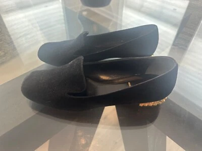 Mocasines Fendi 100 % auténticos de gamuza con tachuelas para mujer EU 39,5 Foto 1 de 4