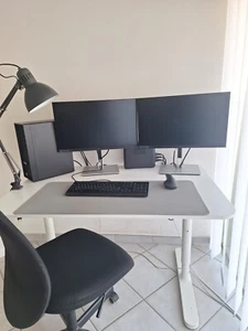 workstation - Foto 1 di 9