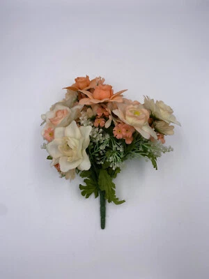 复古丝绸和塑料花束 — 第 1/4 张图片