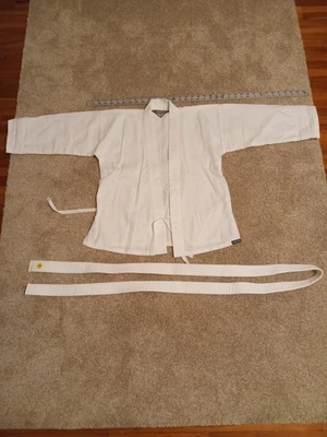 Century Gi Uniforme Artes Marciales Niño Talla 0 TOP y 00 CINTURÓN Blanco unos 6-8 años Foto 1 de 4