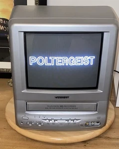 Poltergeist 1 FSK16 114Min. 1982 MGM Heather O´Rourke Softbox VHS - Bild 1 von 7
