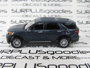 2025 Greenlight 1:64 LOOSE Showroom Floor R7: Shadow Blue 2024 FORD EXPLORER SUV - Picture 1 of 7