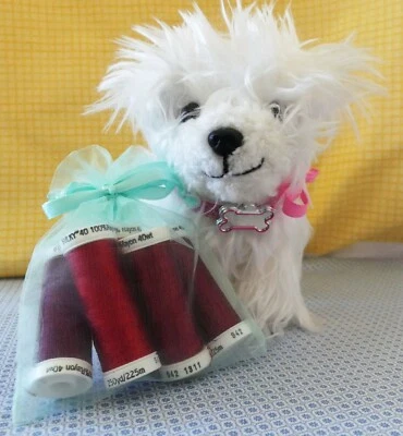 Sulky 40 wt Rayon Thread 250 yd Spools, Set of 5 Spools, "Scarlet Fever" - Image 1 of 3