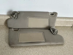 2006-2011 Chevy HHR Sunvisor W/Sun Visors Clip Dual Mirrors Gray OEM - Picture 1 of 3