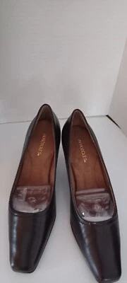Zapatos de salón para mujer Aerosoles ENVY VN talla 6M parte superior de cuero marrón. Foto 1 de 4