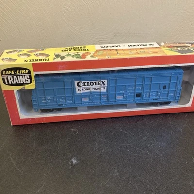Vintage Life-Like 08981 HO Scale Celotex LUNX 4411 Thrall Door Box Car Train - Image 1 of 4