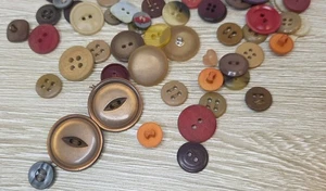 Vintage Early Plastic Button Lot Red Orange Brown Tan Art Deco Sewing Clothes - Picture 1 of 8