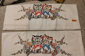 1940's Hand Embroidered & Unfinished Crochet Edge Cats Pillow cases 20"x30" - Picture 1 of 6