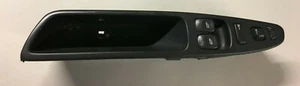 Volvo V40 2000 - Drivers Side Front Window Switches - Right - 30889750 - Picture 1 of 11