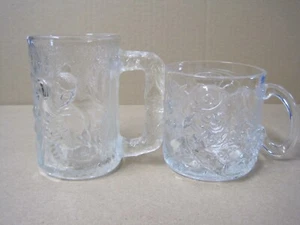 Lotto 2 bicchieri tazza vetro Mcdonalds Batman & Robin Riddler 1995 - Foto 1 di 7