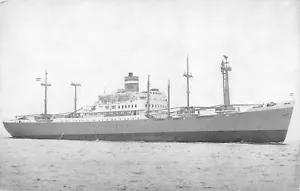 Holland America Line S.S Dinteldyk Passagierfrachtschiff auf See gesehen Vintage Postkarte - Bild 1 von 2