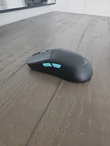 ROG Harpe Gaming Wireless Mouse, Ace Aim Lab Edition READ DESCRIPTION - Picture 1 of 3