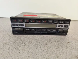 1993 MERCEDES BENZ 400SEL BECKER CASSETTE PLAYER RADIO STEREO DECK 0028208686 - Picture 1 of 13