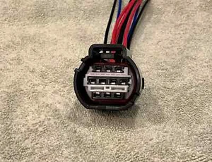 Headlight Connector Plug Pigtail For 2008-2014 HYUNDAI GENESIS SEDAN - Picture 1 of 2