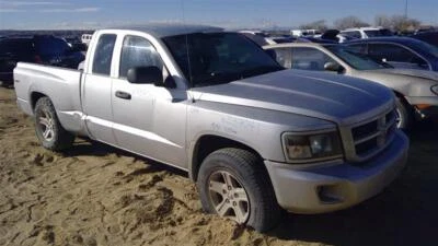 Luz de conducción usada se adapta a: Dodge Dakota 2010 parachoques antiniebla montado grado A Foto 1 de 4