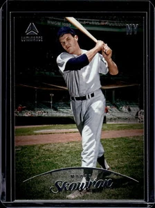 2023 Panini Chronicles #5 Moose Skowron Luminance - Picture 1 of 2