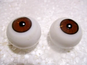 22 mm Marrón Vintage Redondo Vidrio Soplado a Mano Ojos Huecos 13.43mm Iris P411 - Imagen 1 de 4