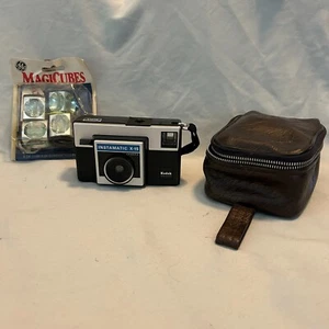 Vintage 1970 Original Camera Kodak Instamatic X-15 4 GE Magicubes and Case - Picture 1 of 6