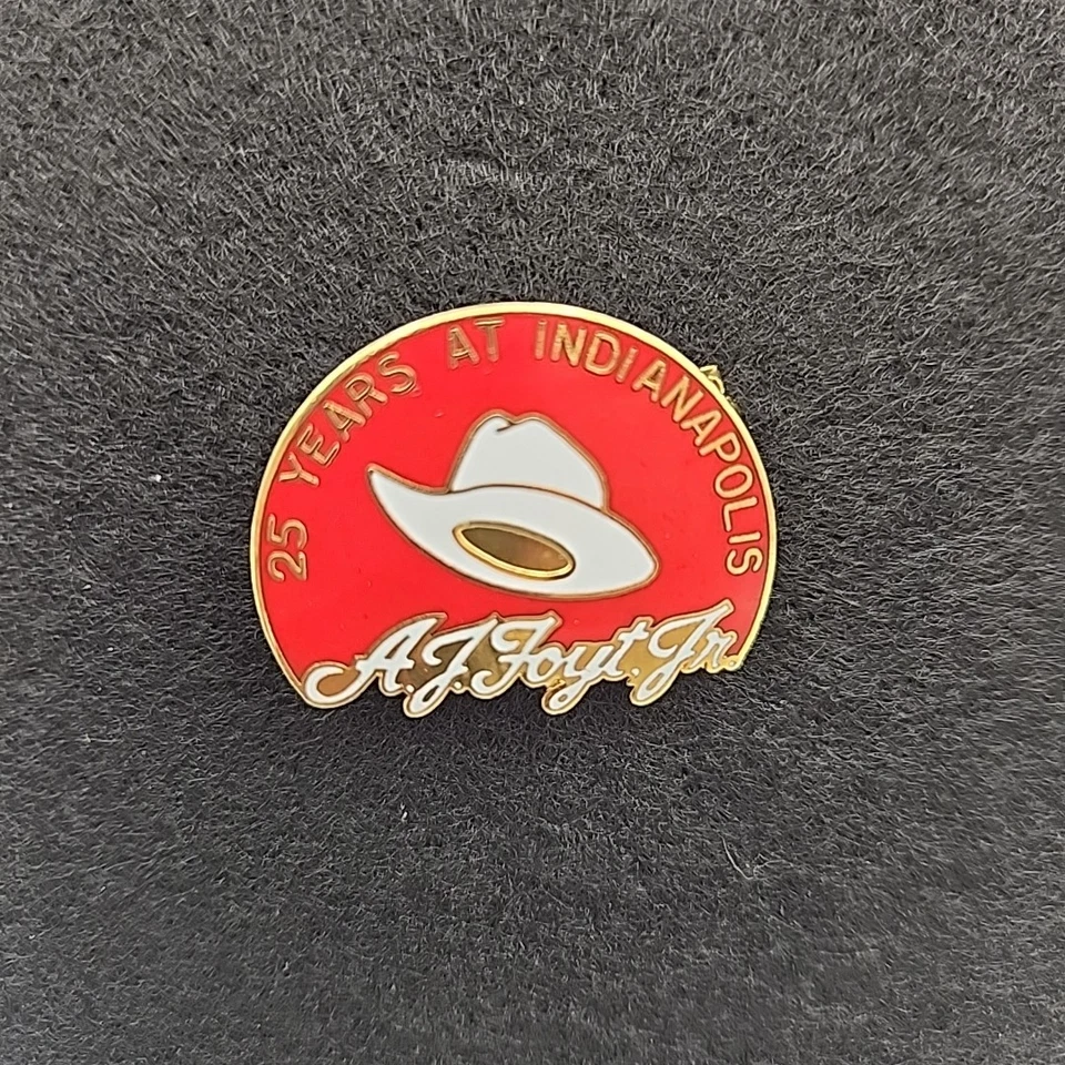 Vintage Indy Original A.J. Foyt Jr 25 Years at Indianapolis 500 Racing Hat Pin - Image 1 of 4